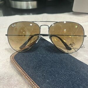 Ray-Bran Unisex Sunglasses